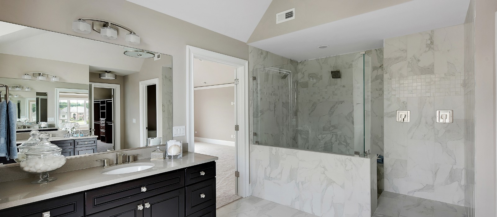 Walk-In Shower Conversions in Arizona: What Homeowners Get Wrong